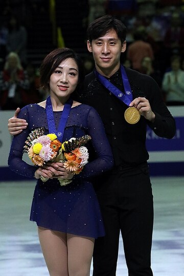 Skate America. Пары.</p>
<p>Дюамель и Редфорд лидируют после короткой программы, Савченко и Массо – 3