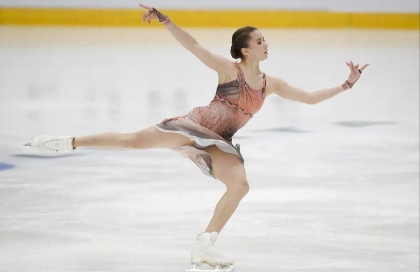 Валиева о платье для короткой программы: «Я хотела юбку подлиннее, но мне не разрешают такую длинную делать»